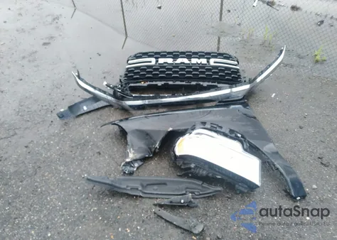 2024 Ram 2500 Big Horn 4X4 6'4 Box from USA, damaged, VIN 3C6UR5DJ6RG303615